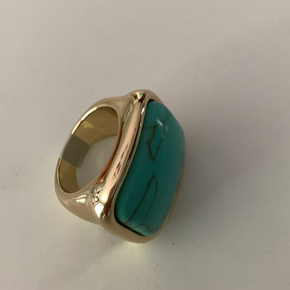 COPY - Aqua hued howlite ring size 8 - Picture 10 of 12